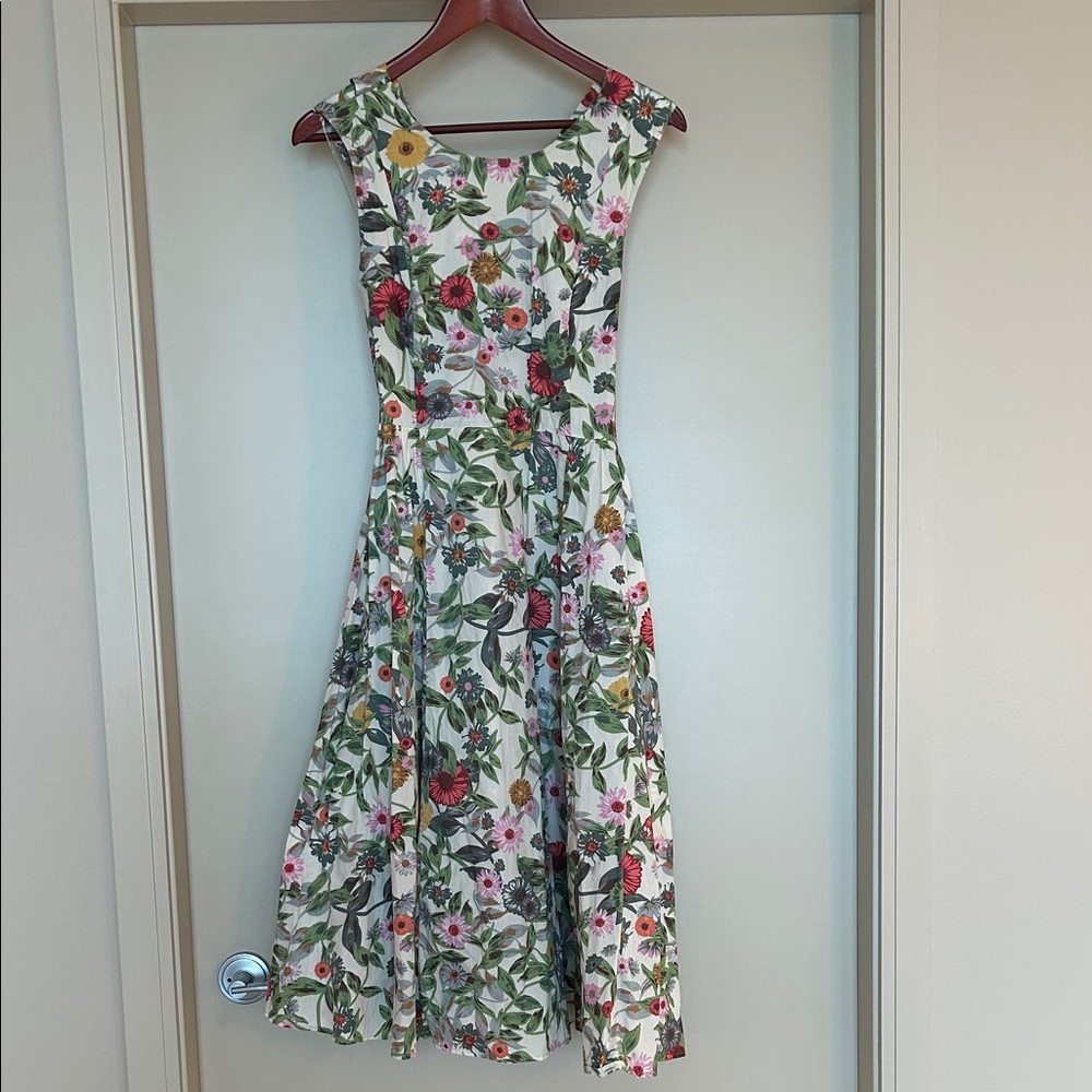 Neiman Marcus Floral Sleeveless Midi Dress